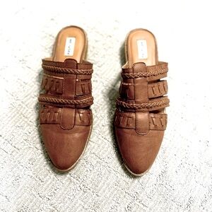 Women’s Size 8 Not Rated Slides